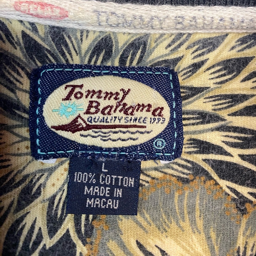 Tommy Bahama Short Sleeve Polo Shirt Men’s Large - Picture 3 of 3
